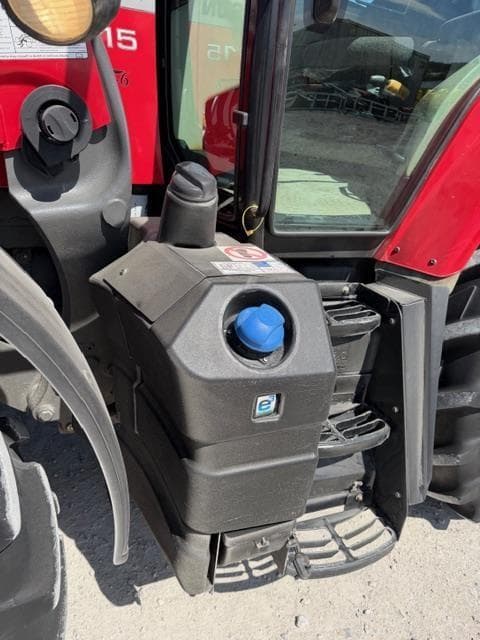 Image of Massey Ferguson 6615 equipment image 4