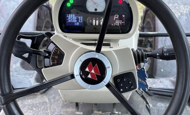 Image of Massey Ferguson 7620 equipment image 4