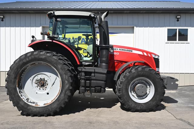 Image of Massey Ferguson 8660 equipment image 2