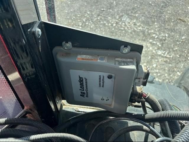 Image of Massey Ferguson 8680 equipment image 4