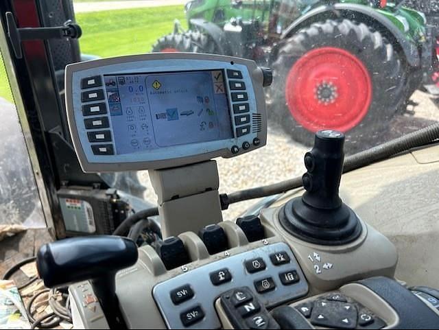 Image of Massey Ferguson 8690 equipment image 2