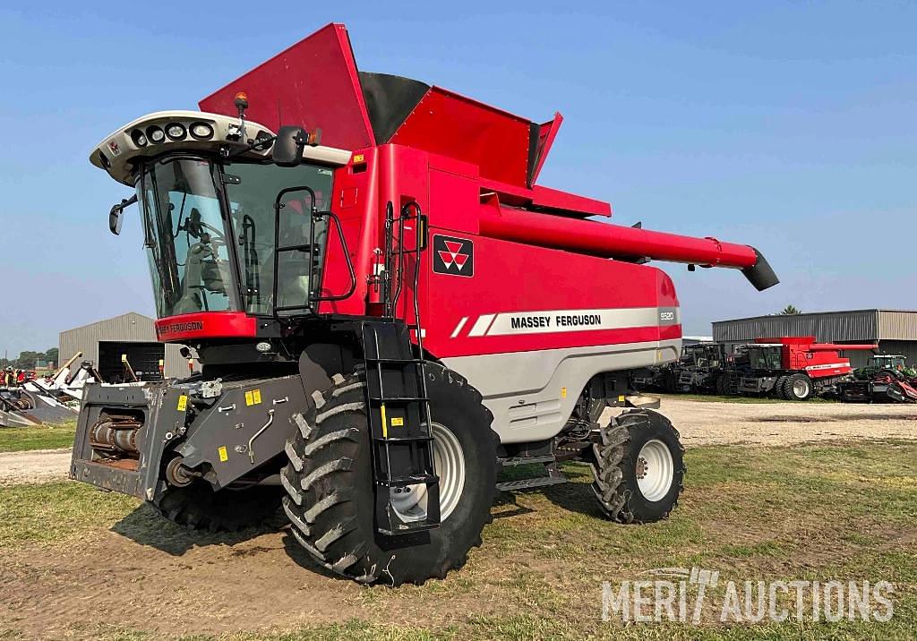 Image of Massey Ferguson 9520 Primary image