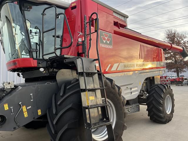 Image of Massey Ferguson 9540 equipment image 4