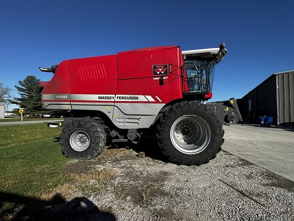 Image of Massey Ferguson 9540 equipment image 4