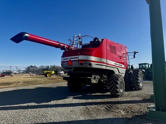 Image of Massey Ferguson 9540 equipment image 4