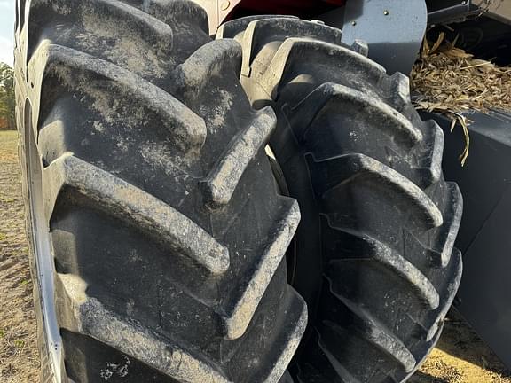 Image of Massey Ferguson 9540 equipment image 2