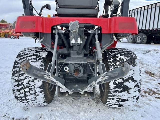 Image of Massey Ferguson GC1705 equipment image 2