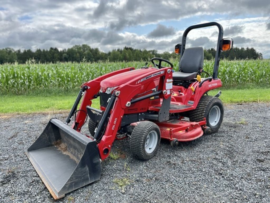 2014 Massey Ferguson GC1705 Equipment Image0
