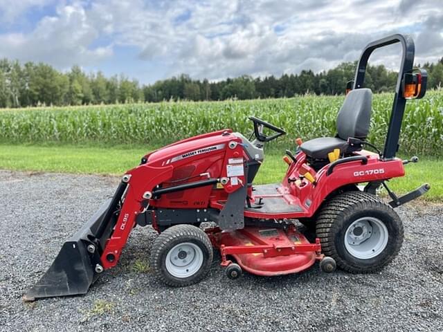 Image of Massey Ferguson GC1705 equipment image 2