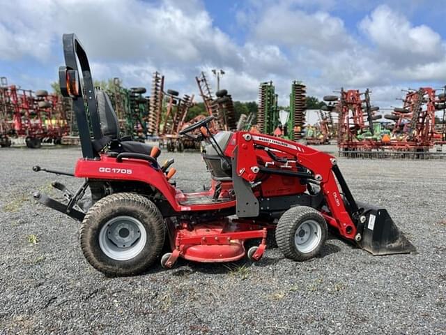 Image of Massey Ferguson GC1705 equipment image 3