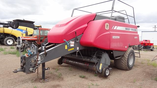 Image of Massey Ferguson 2270 equipment image 3