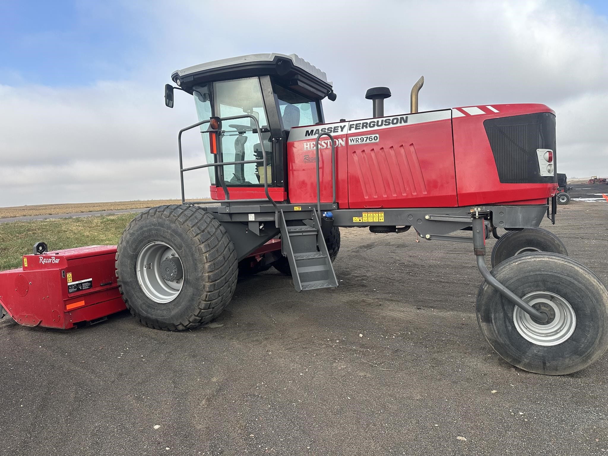 2014 Massey Ferguson WR9760 Equipment Image0