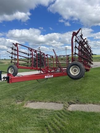 2014 McFarlane 1050-44 Image