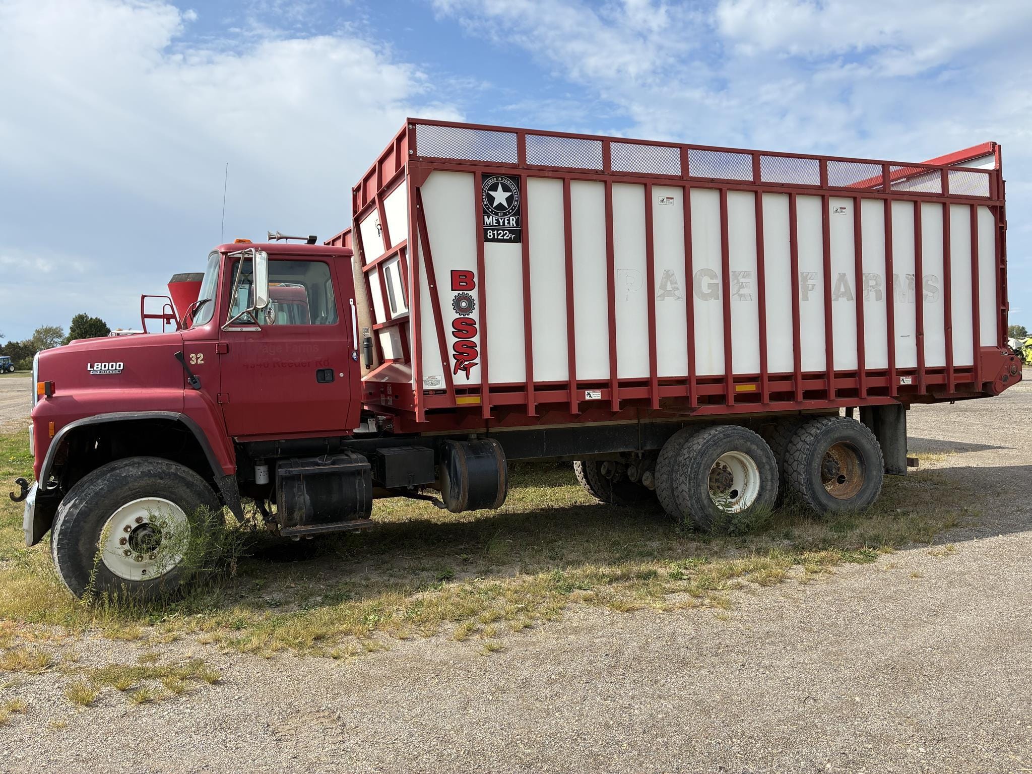 2014 Meyer 8122RT Equipment Image0