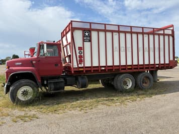 Main image Meyer 8122RT