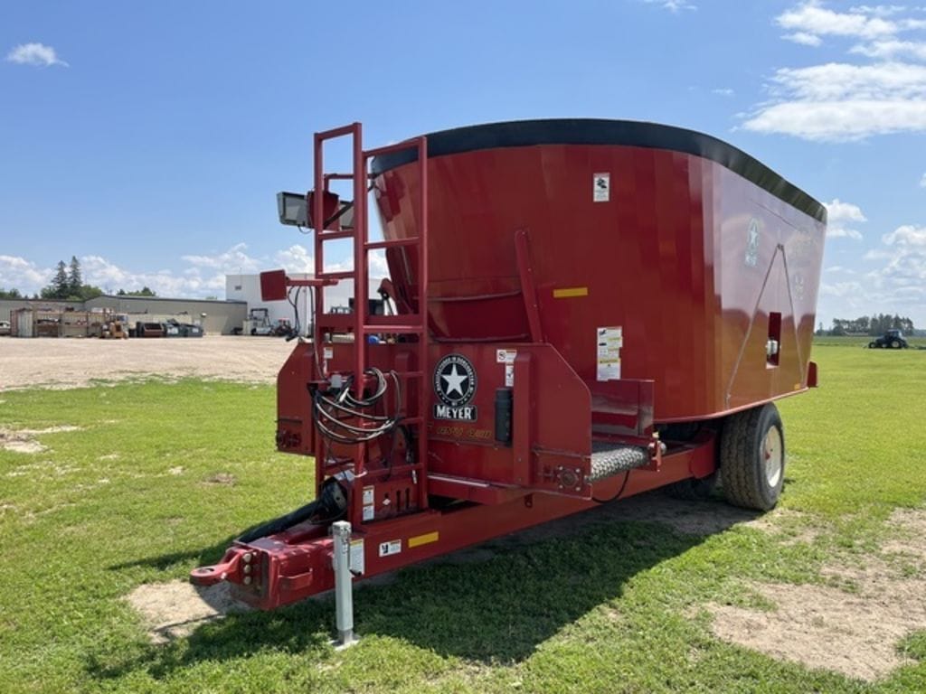 2014 Meyer F1015 Equipment Image0