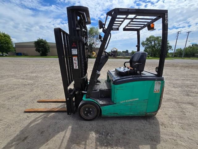 Image of Mitsubishi FB20PNT equipment image 1