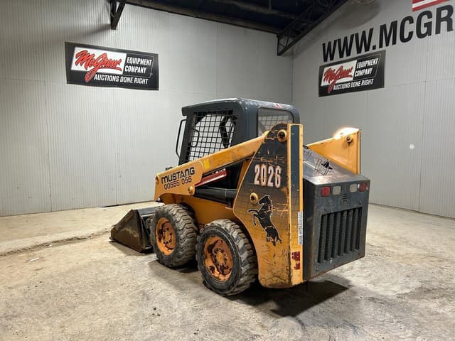 Image of Mustang 2026 equipment image 1