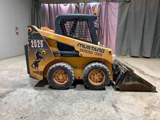 Image of Mustang 2026 equipment image 4