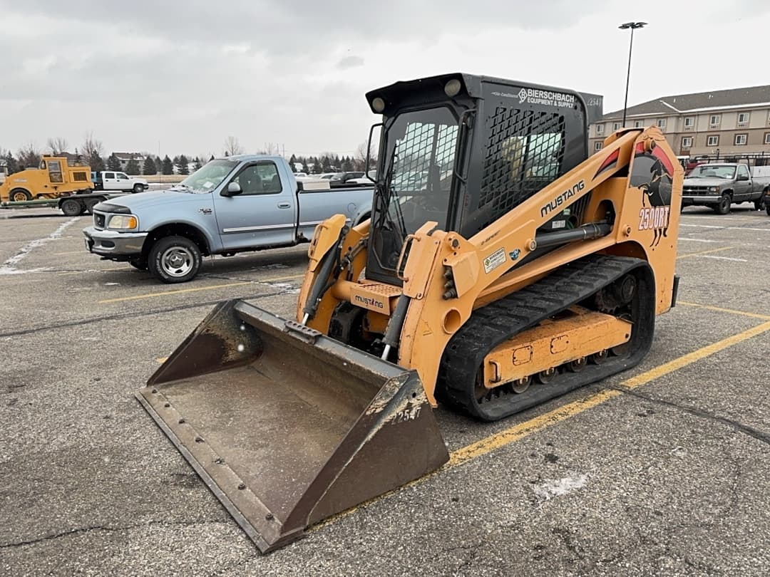 Image of Mustang 2500RT Primary image