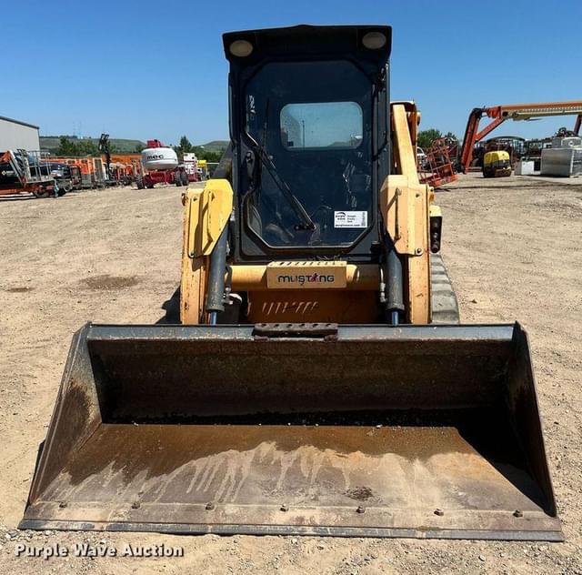 Image of Mustang 2500RT equipment image 1