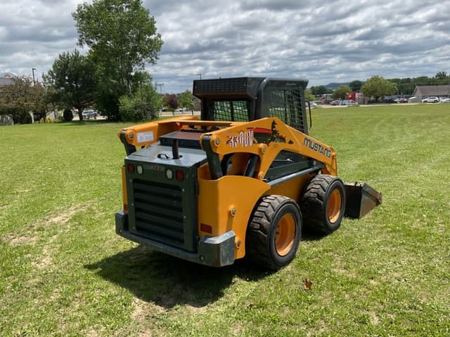Image of Mustang 3300V equipment image 4
