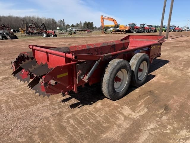 Image of New Holland 185 equipment image 4