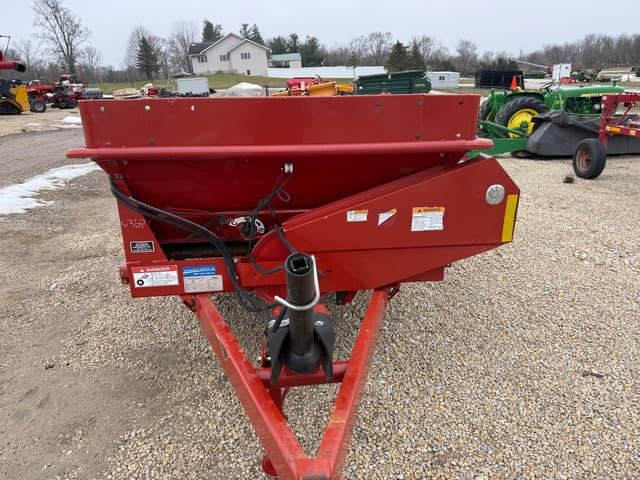 Image of New Holland 185 equipment image 1