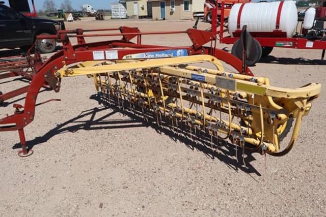 Image of New Holland 258 equipment image 3