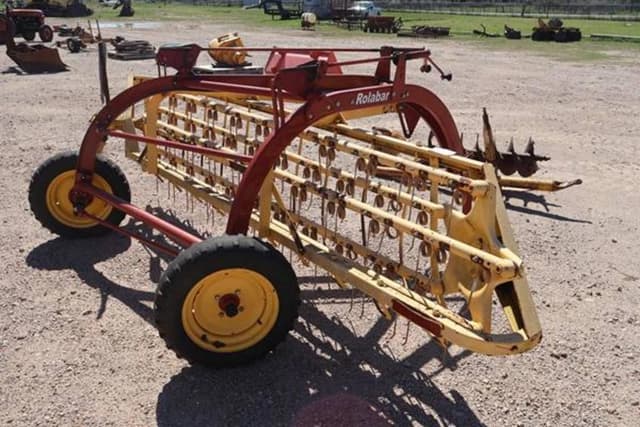 Image of New Holland 258 equipment image 1