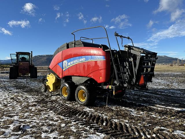 Image of New Holland Big Baler 340 equipment image 2