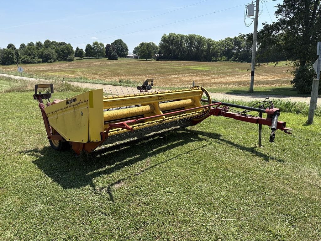 2014 New Holland 488 Equipment Image0