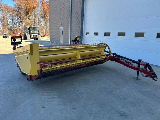 Image of New Holland 488 equipment image 2