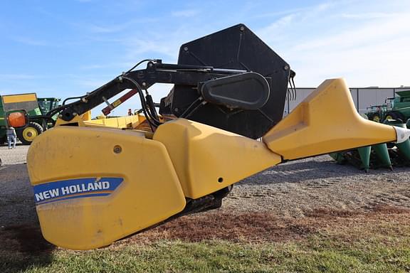 Image of New Holland 740CF equipment image 1