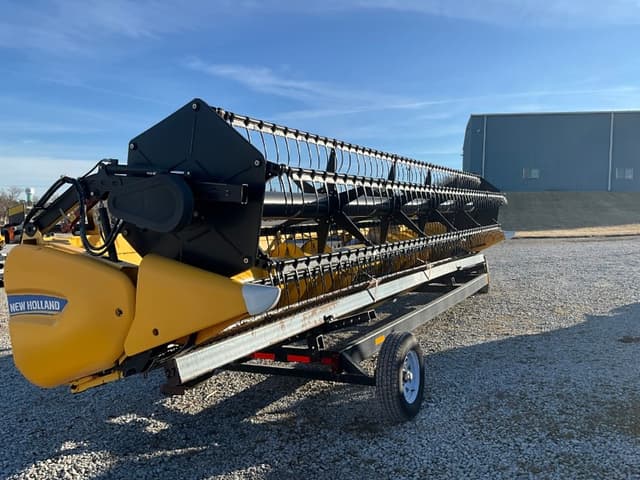 Image of New Holland 740CF equipment image 1