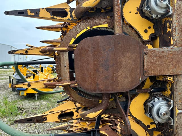 Image of New Holland 750SFI equipment image 2