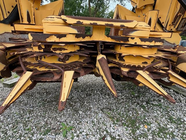 Image of New Holland 750SFI equipment image 4