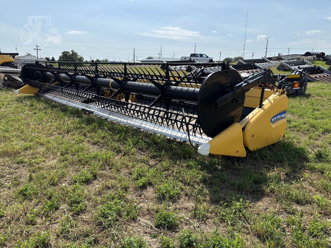 Image of New Holland 880CF Primary image