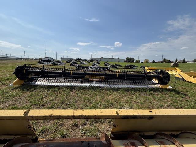 Image of New Holland 880CF equipment image 1