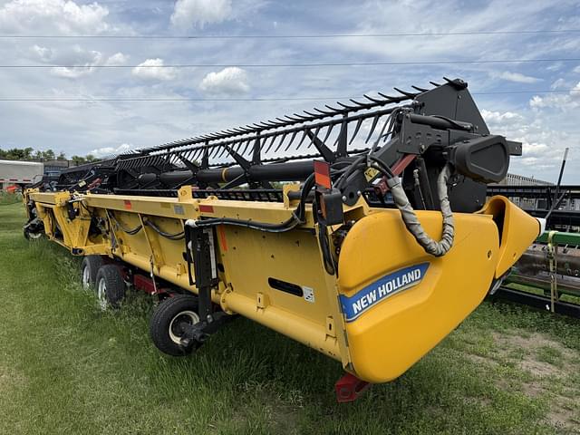 Image of New Holland 880CF equipment image 2