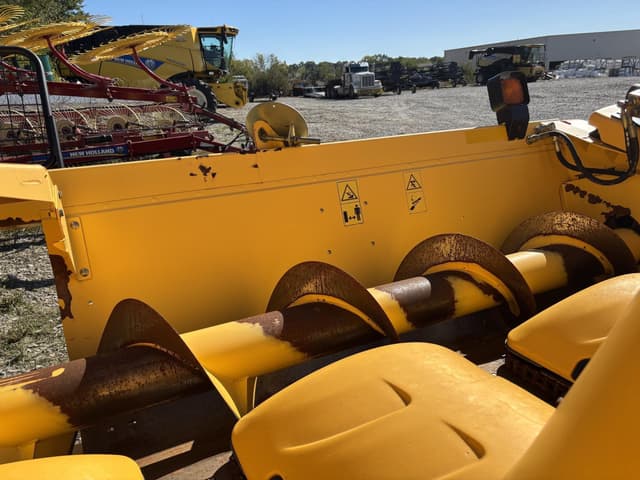 Image of New Holland 980CR equipment image 4