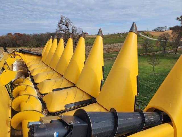 Image of New Holland 980CR equipment image 1