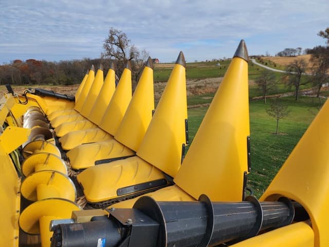 Image of New Holland 980CR equipment image 1