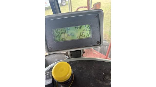 Image of New Holland H8040 equipment image 2