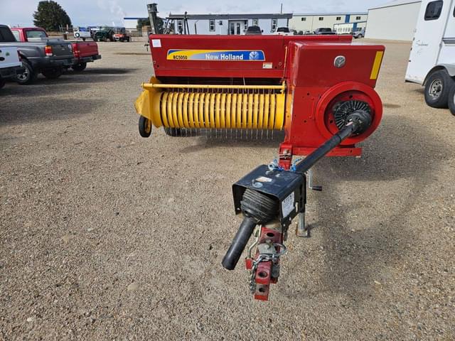 Image of New Holland BC5050 equipment image 2