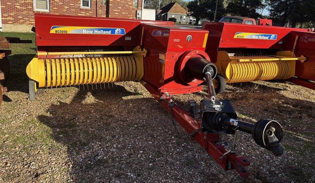 Image of New Holland BC5050 Primary image