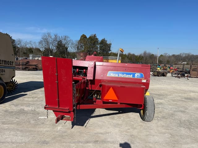 Image of New Holland BC5060 equipment image 3