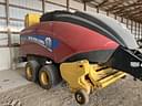 2014 New Holland Big Baler 330 CropCutter Image