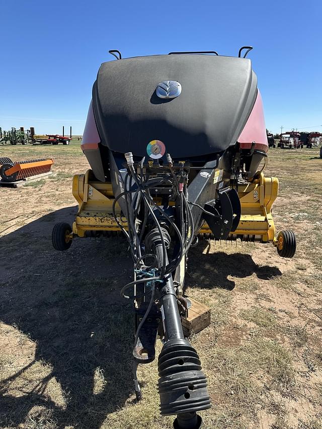 Image of New Holland Big Baler 340 equipment image 1