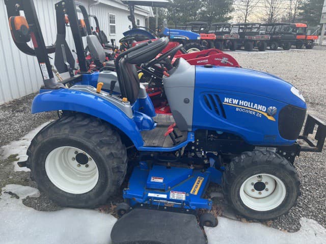 Image of New Holland Boomer 24 equipment image 1